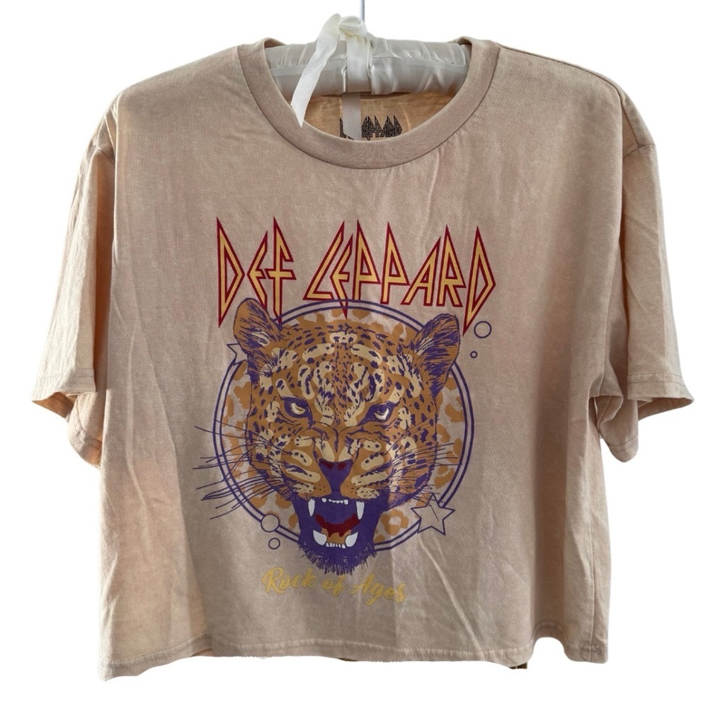 Def Leppard Rock of Ages cropped tee XL new without tags